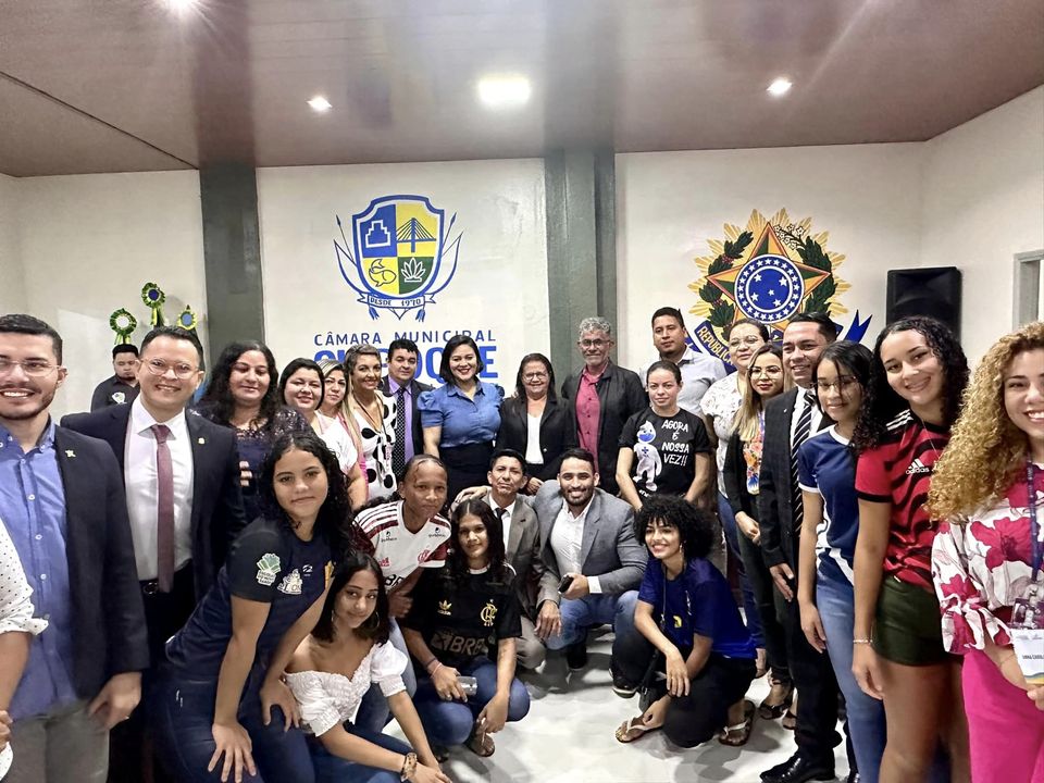 Nesta terça-feira (14), foi realizada a 03ª Sessão Ordinária Deliberativa do 1° Período da 3ª Sessão Legislativa da 13ª Legislatura. Estiveram presentes os Vereadores : Presidente Ueslei Teles, Vice-presidente Lobão, Ver. Irmã Creusa, Ver. Marques, Ver. M