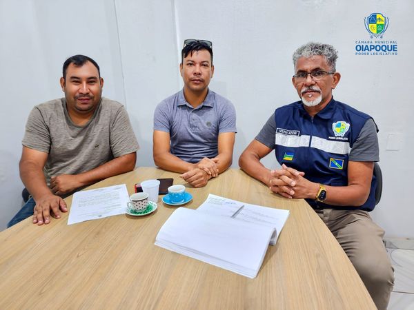 O Vice-Presidente da Câmara Municipal, José Nazareno (LOBÃO), recebeu na Câmara Municipal, os representantes do  Sindicato dos Servidores Públicos Municipais de Oiapoque - SINSEPMO.