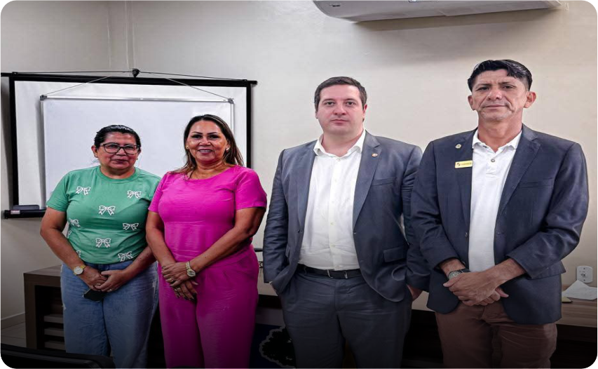 PRESIDENTE GUIDO MECÂNICO REÚNE COM PROMOTOR DE JUSTIÇA DE OIAPOQUE.