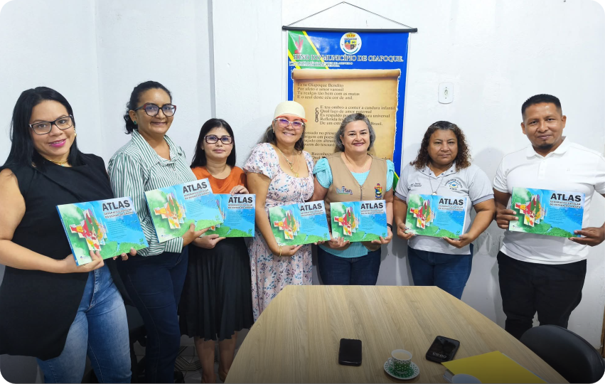 UNIFAP ENTREGA ATLAS GEOGRÁFICO DO AMAPÁ NA CÂMARA DE VEREADORES